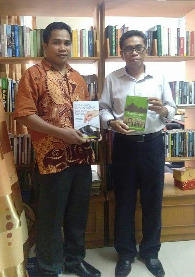 Gambar Firdaus Muhammad, Tumbuhkan Literasi Ulama Lewat Anregurutta